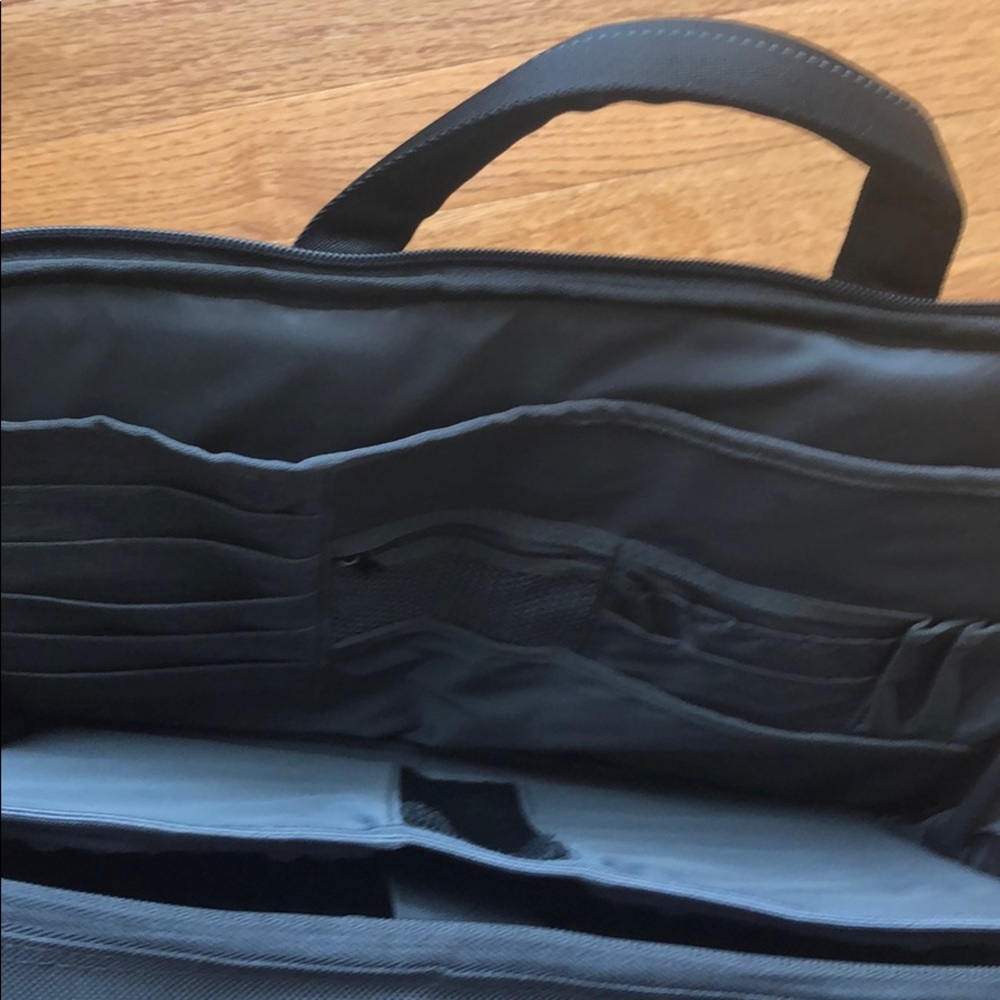 Computer bag, great condition - Picture 3 of 3